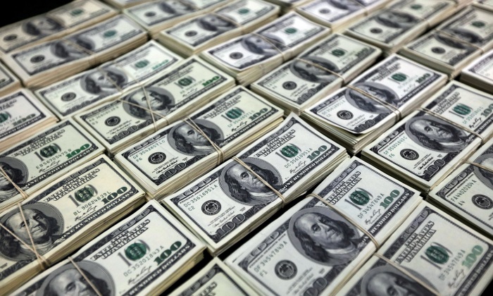 dolares-goma-atados.jpg