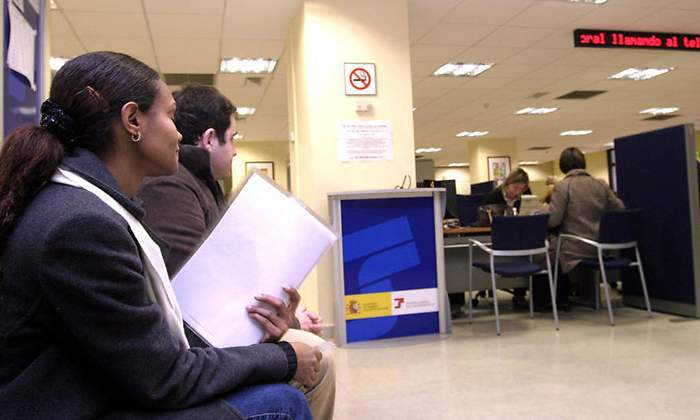 seguridad-social-oficina-espera.jpg