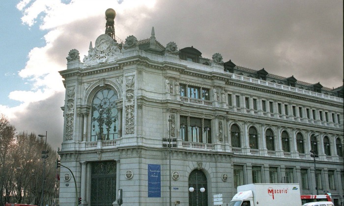 banco-espana-nubes.jpg