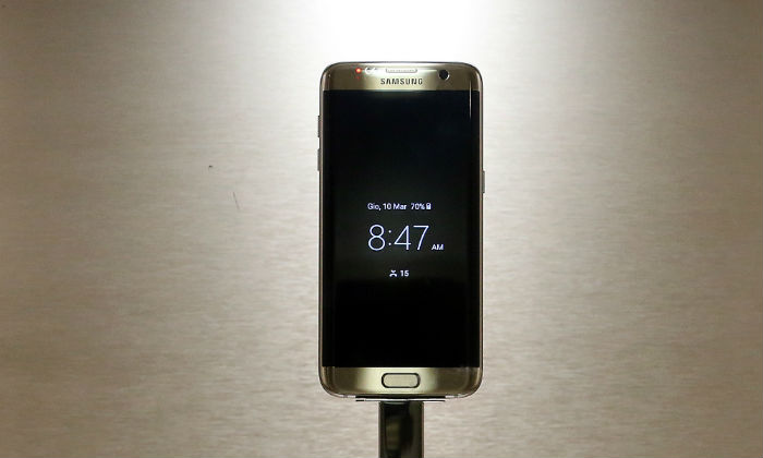 galaxy-s7-3.jpg