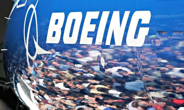 Boeing-logo-700.jpg