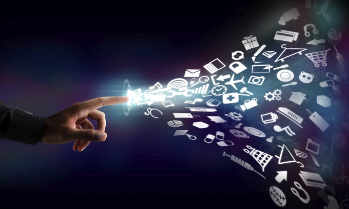 online-mano-700-istock.jpg