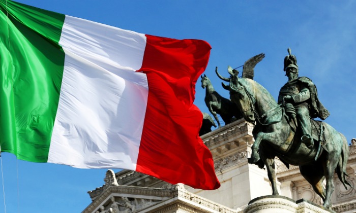 bandera-italia-700.jpg
