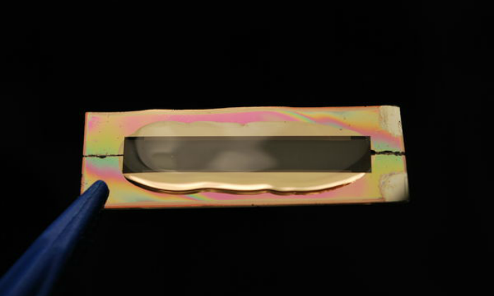 bateria-oro-nanocable.png