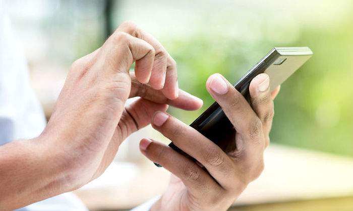 700x420_smartphone.jpg