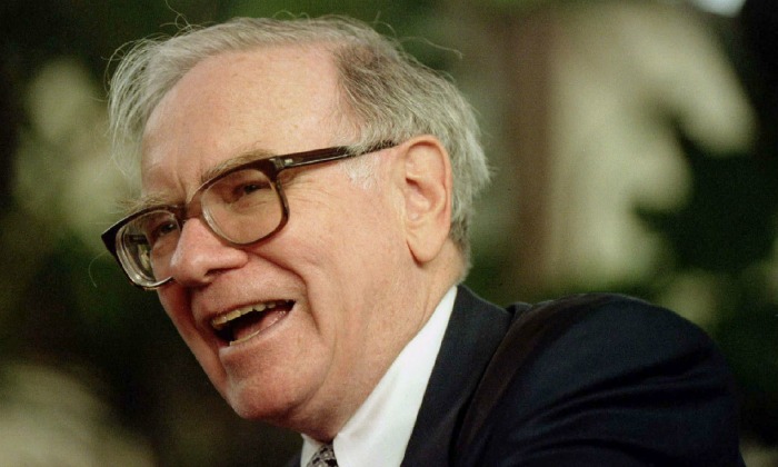 warren-buffett-1997-reuters.jpg