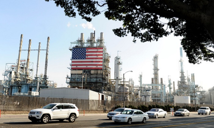 bandera-eeuu-refineria.jpg