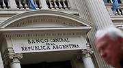 El Banco Central de Argentina inunda de pesos el mercado mientras se dispara su prima de riesgo