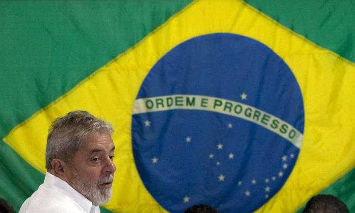 lula-700-efe-bandera.jpg