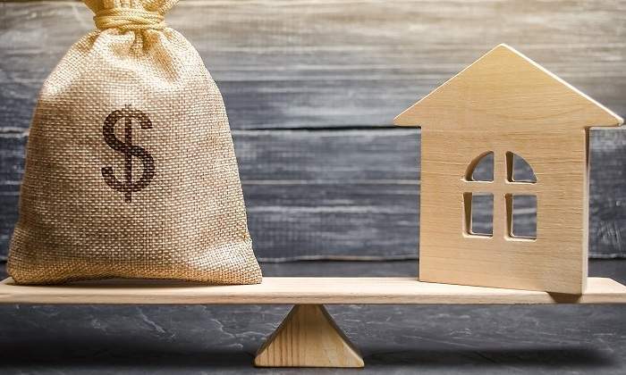 700x420_balanza-dinero-casa-herencia-dreamstime.jpg