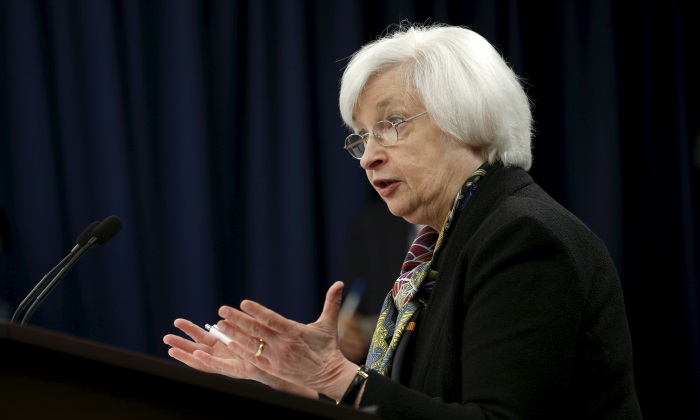 janet-yellen-manitas.jpg