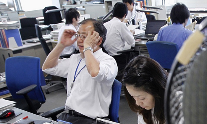 japanese-worker.jpg