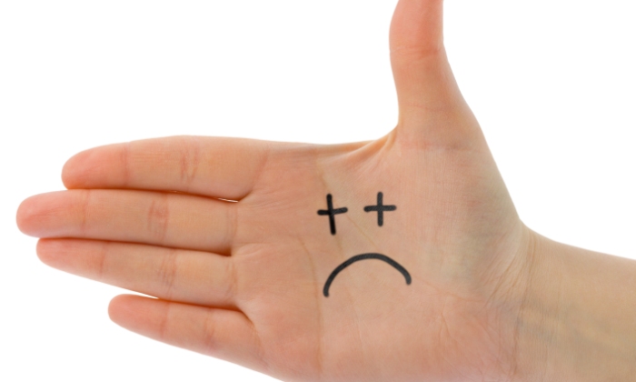 manotriste700x420.jpg