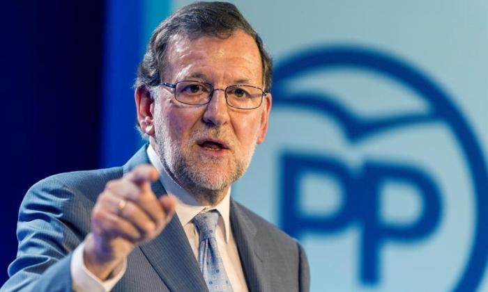 rajoy dedo