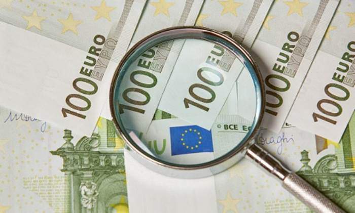 dinero-lupa-700.jpg