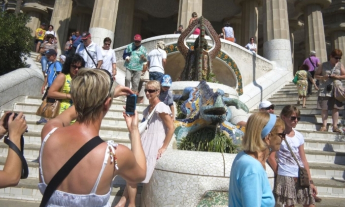 turistas-parque-guell.jpg