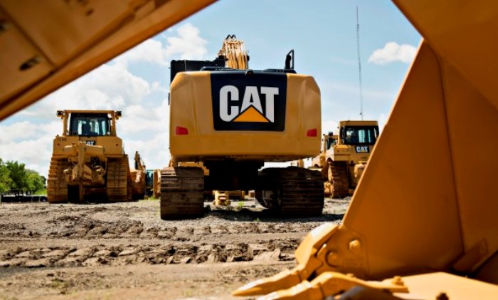 Caterpillar700.jpg
