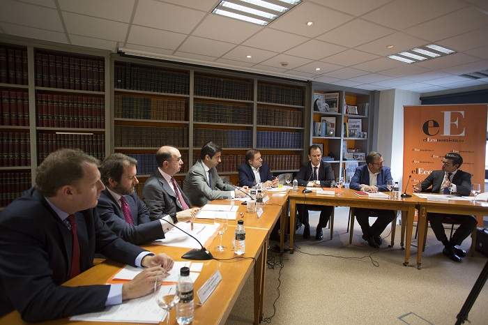 250 fondos extranjeros buscan emisiones de empresas españolas