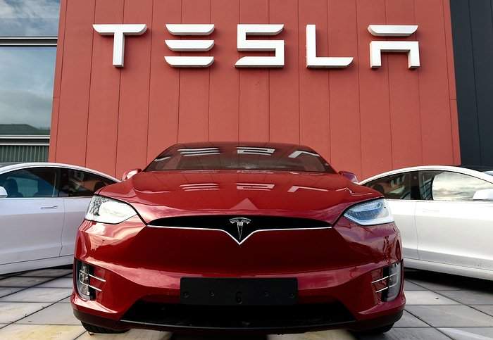 Tesla.jpg
