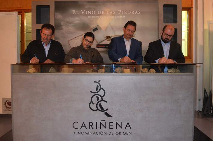 vinocarinena