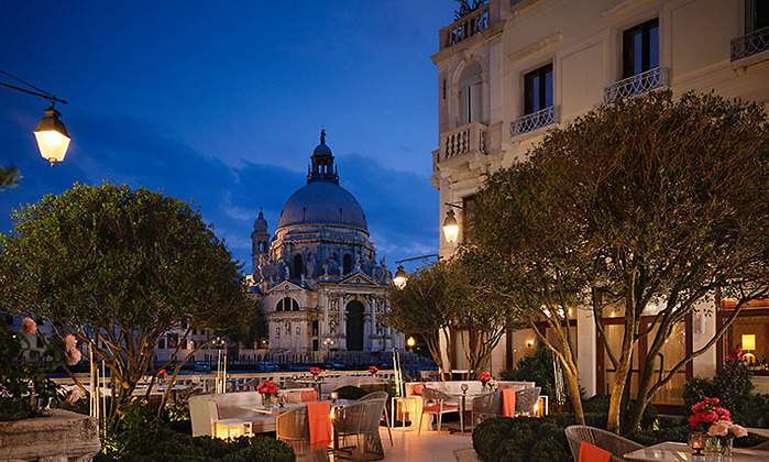 St REgis
