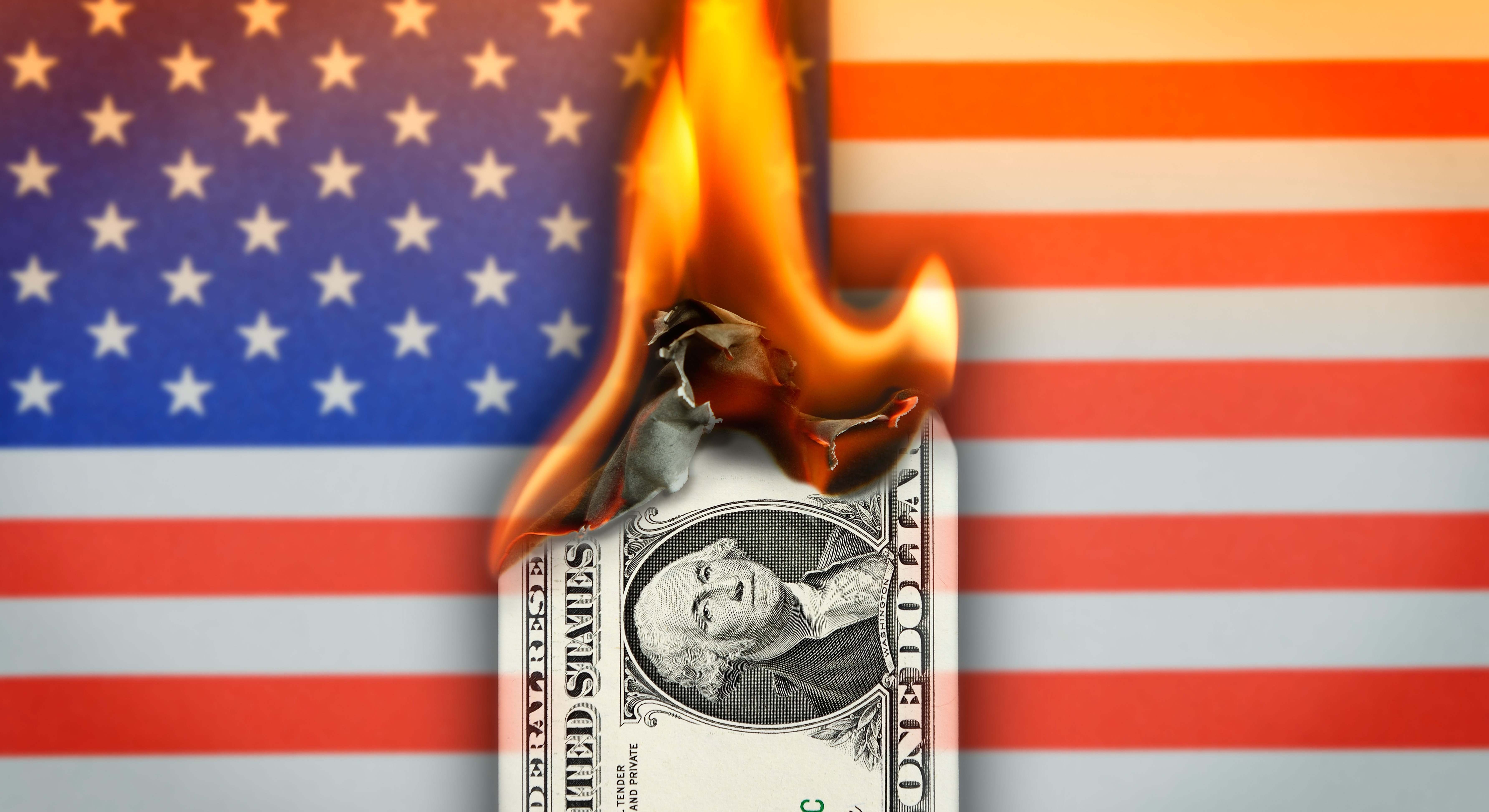 Dólar ardiendo
