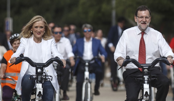Cifuentes-Rajoy-2015-Reuters.jpg