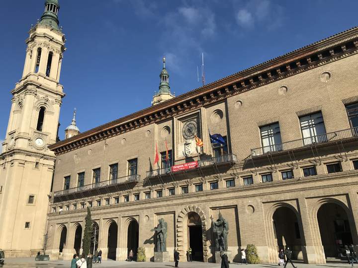 ayuntamientozaragozaluz