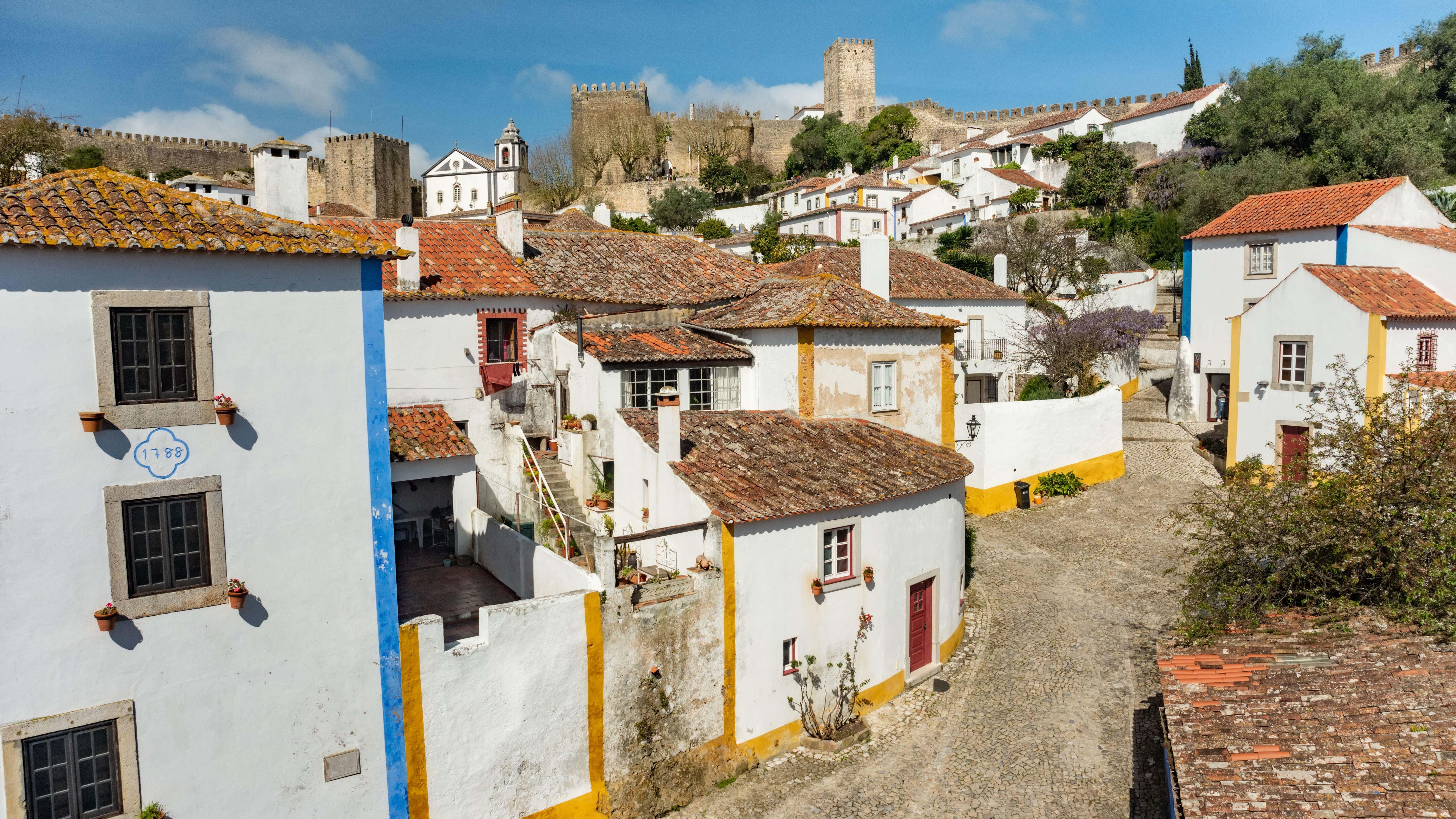 Calles Obidos Portugal castillo