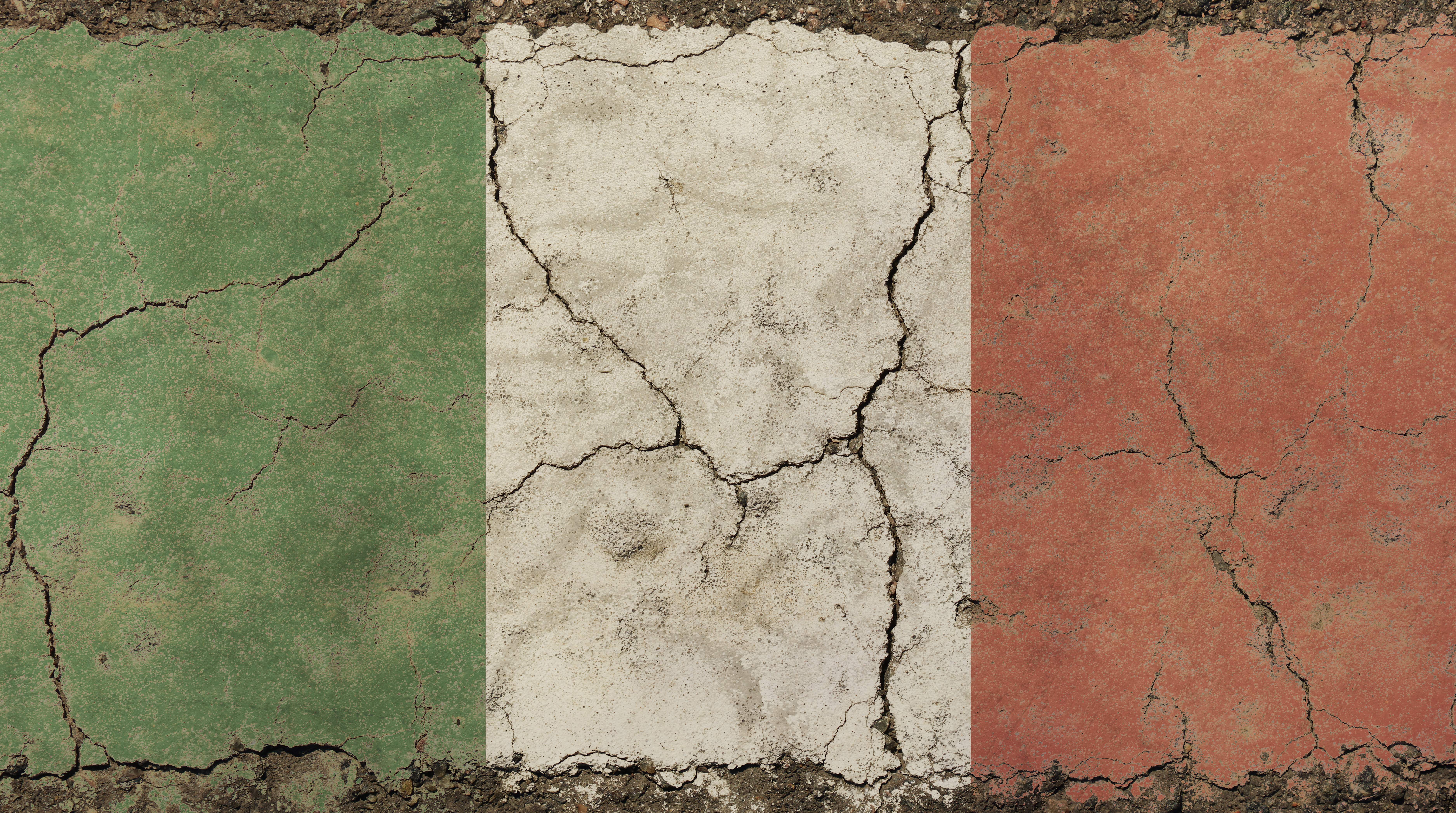 italia-bandera-desgaste.jpg