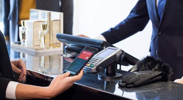 apple pay.jpg