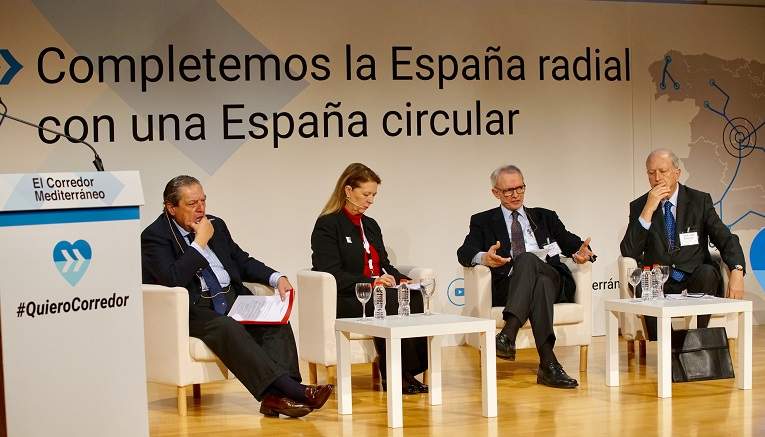 Mesa redonda22.jpg