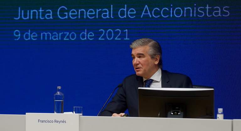 Francisco-Reynes-presidente-de-Naturgy-en-la-JGA-21.jpg
