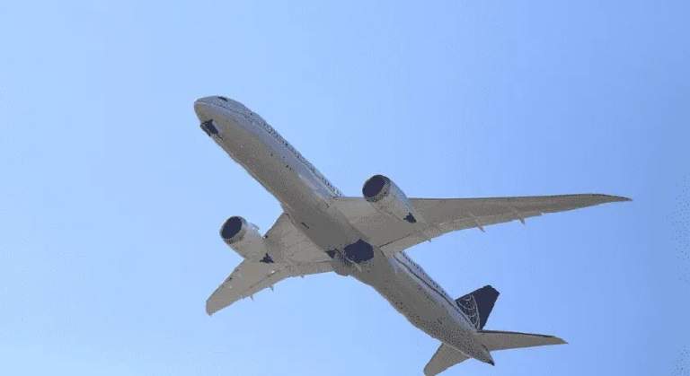 Avion.jpg