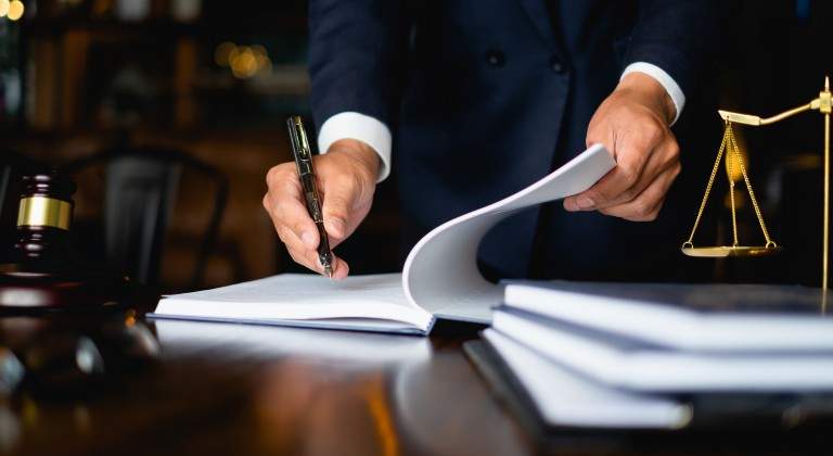 abogados-recurso-istock.jpg