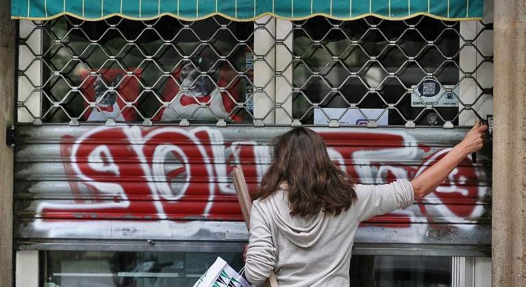 comercio_mujer_tienda.jpg