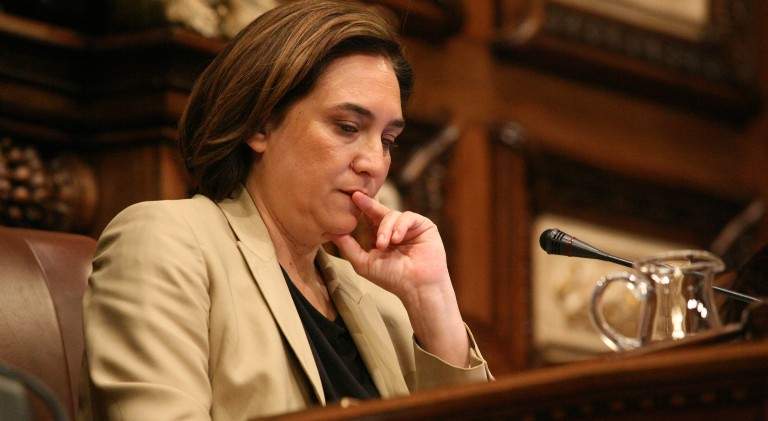 colau-pleno-moreno.jpg