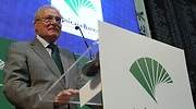 Unicaja reelegirá a Azuaga y ficha de independiente a la exjefa de Julius Baer en España
