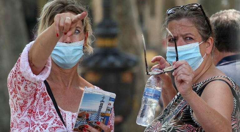 turistas-barcelona-moreno.jpg