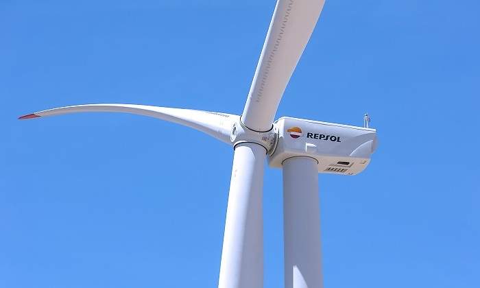Repsol-aerogenerador-parque-Delta-1.jpg