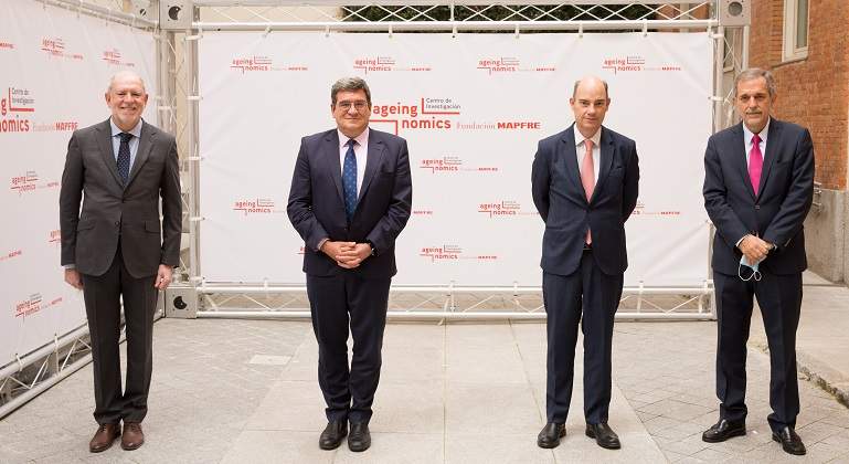 PRESENTACION-DEL-INFORME-TALENTO-SENIOR--1.jpg
