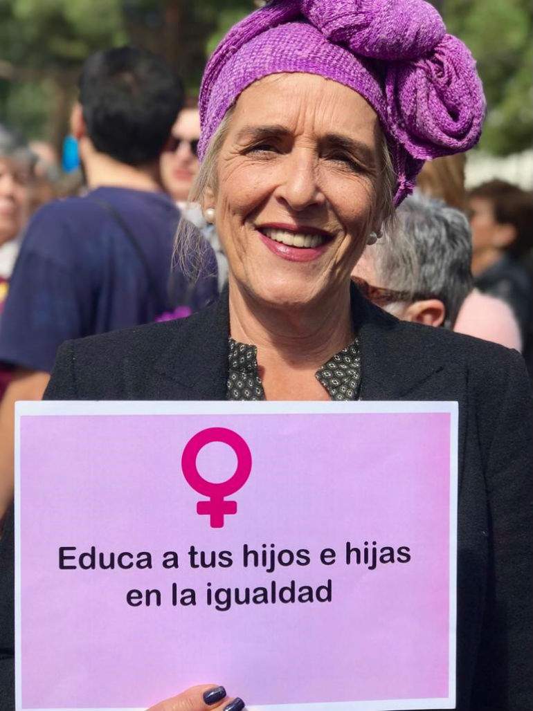 Representante-de-Dianova-en-el-8M-defini.jpg