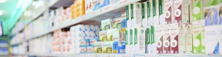farmacia-medicinas-estrecha.jpg