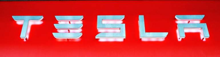 tesla-logo-770.jpg