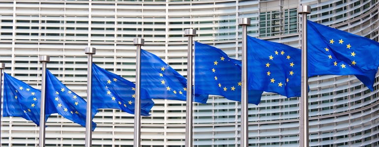 europa-comision-banderas-dreams.jpg