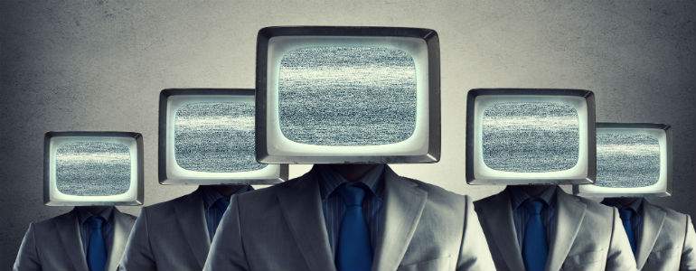 televisiones-hombres-dreamstime.jpg
