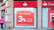 Santander elimina la remuneración de la Cuenta 1,2,3, quita las comisiones y deja de venderla