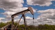 El petróleo baja un 5% ante las dudas del recorte de producción de la OPEP y sus aliados