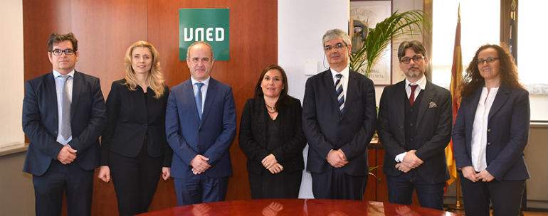 uned-defini.jpg