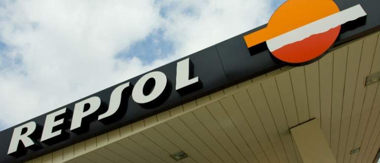 repsol-gasolinera-dreamstime.jpg